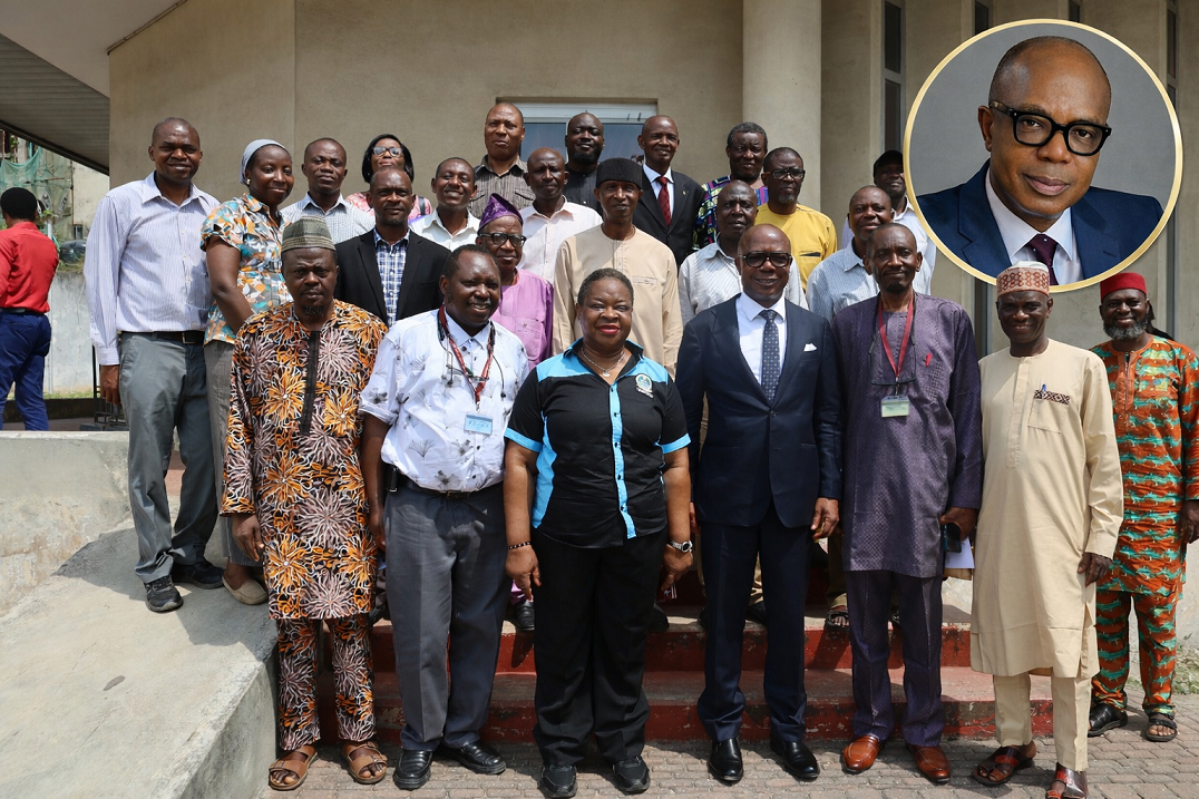 Group photo with Engr. Wole Ogunsanya